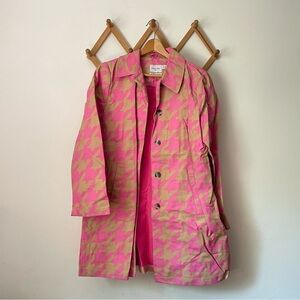 Isaac Mizrahi Pink and Tan Houndstooth Trenchcoat